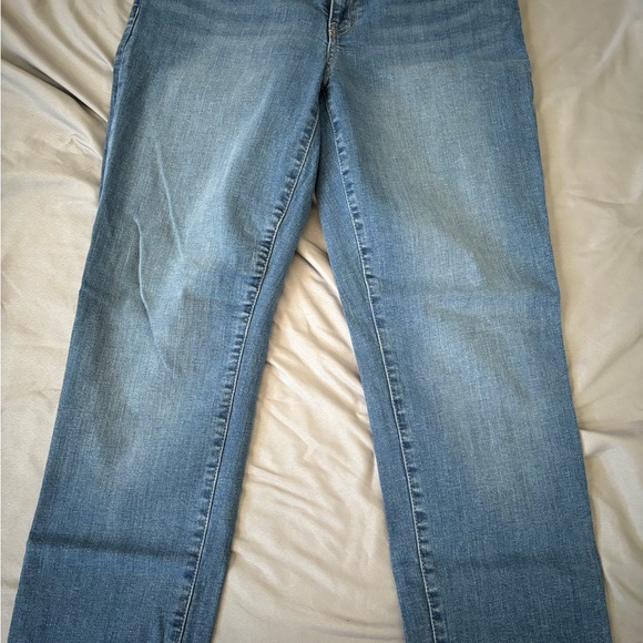 GAP Light Blue Straight-Leg Women's Jeans - Picture 4 of 5